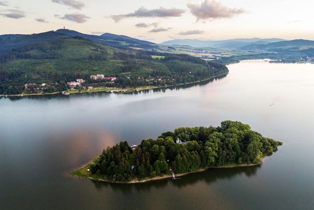 2- posteľová izba s kúpeľňou EMKA v PENZION TRSTENÁ Exterior foto